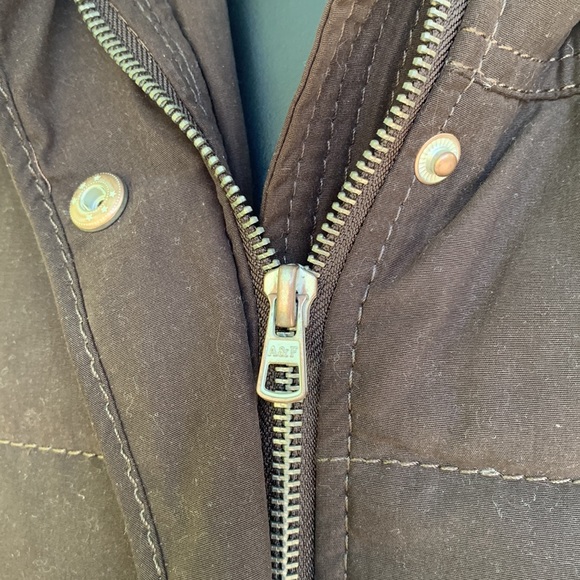 Abercrombie Puffy Vest Sz. L Fitted Snaps and Double Zip Pockets Detachable Hood - Picture 4 of 17